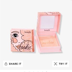 Benefit Cosmetics highlighter in Cookie
